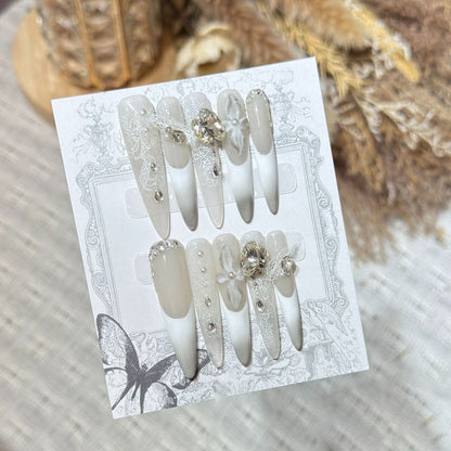 Decorative Stiletto Press-On Nail Art Set with Elegant Lace and Gemstone Accents Acalora
