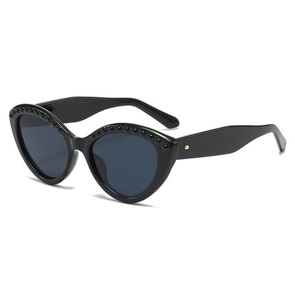 Women Cat-Eye Sunglasses with Glittering Details Bowlift