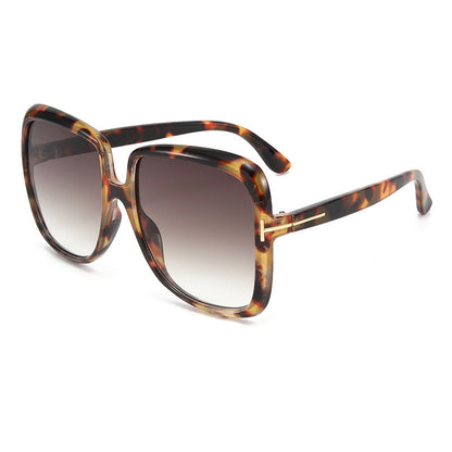 Women's elegant oversized sunglasses with filigree frame Skanto