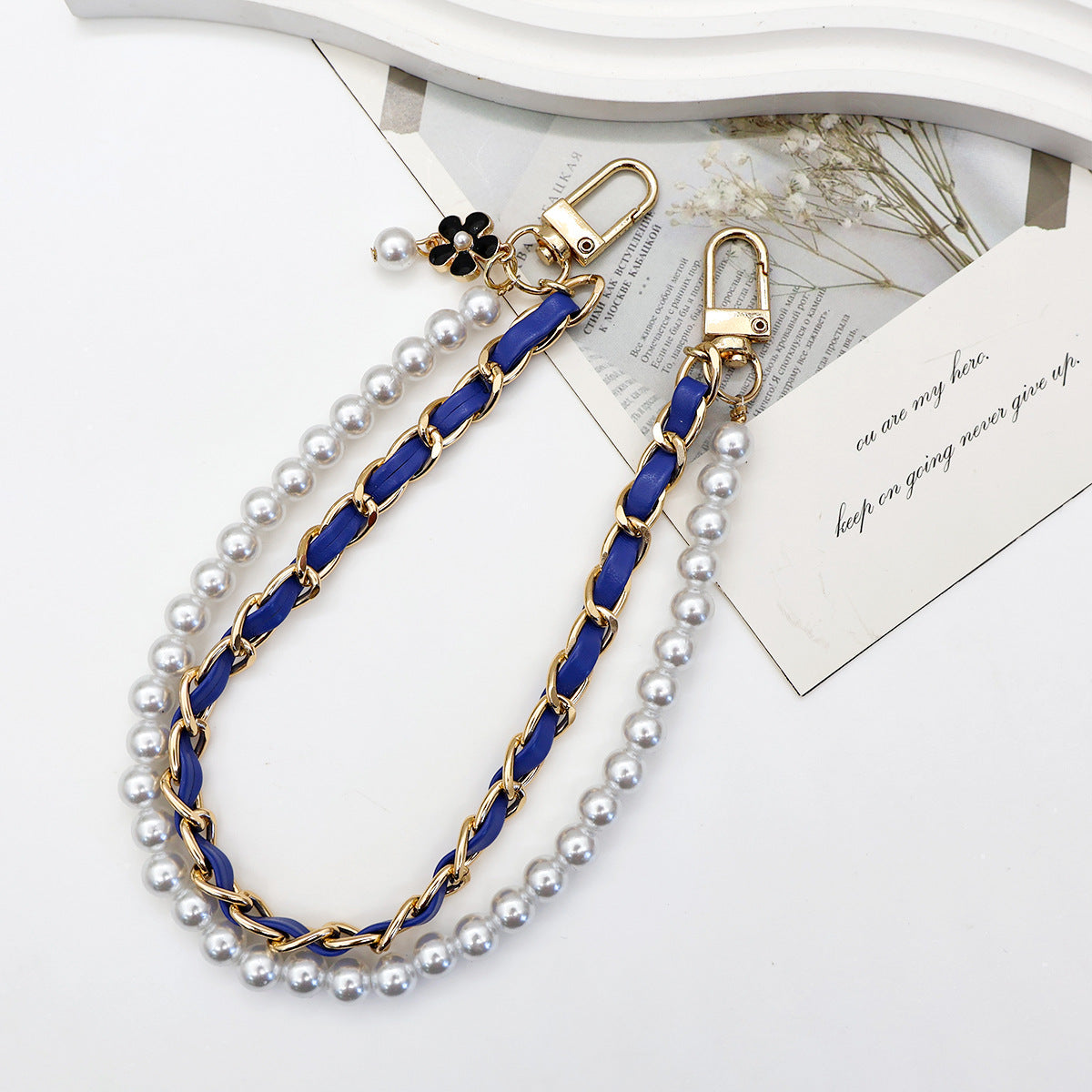 Stylish Pearl-Embellished Eyewear Chain Acalora
