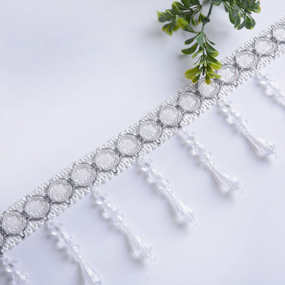 Embellished lace edge Acalora