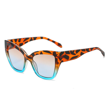 Women's Fashion Sunglasses in Trendy Tortoiseshell Design Bowlift