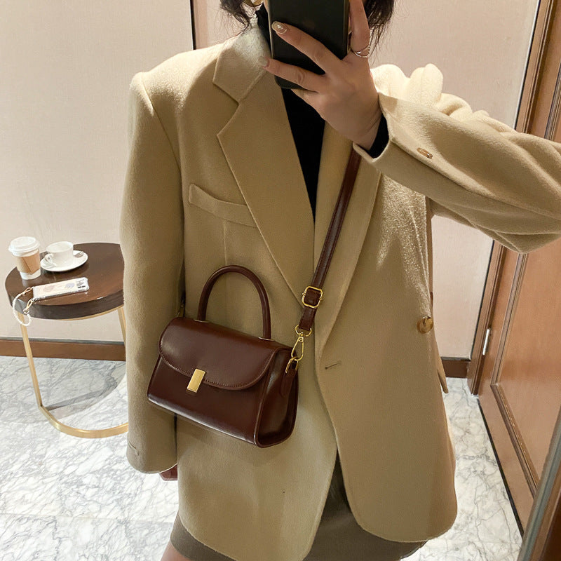 Sophisticated Structured Handbag Acalora