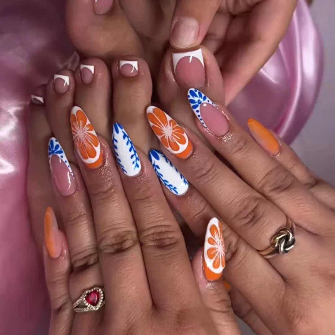 Floral Abstract Press-On Nail Set Acalora
