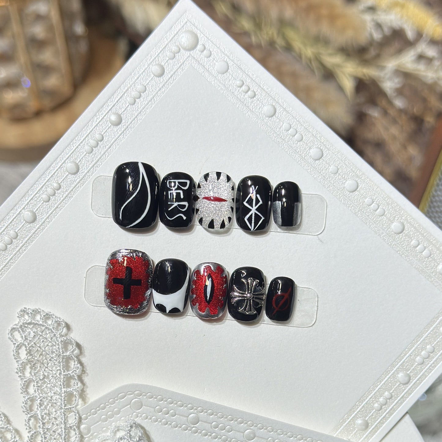 Artistic Black Themed Press-On Nail Set Acalora