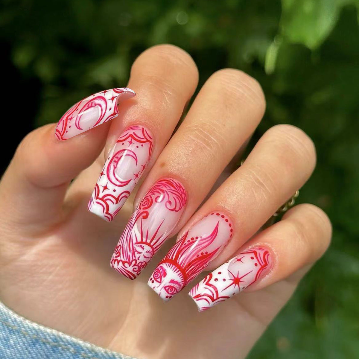 Artistic Patterned Press-On Nails Acalora
