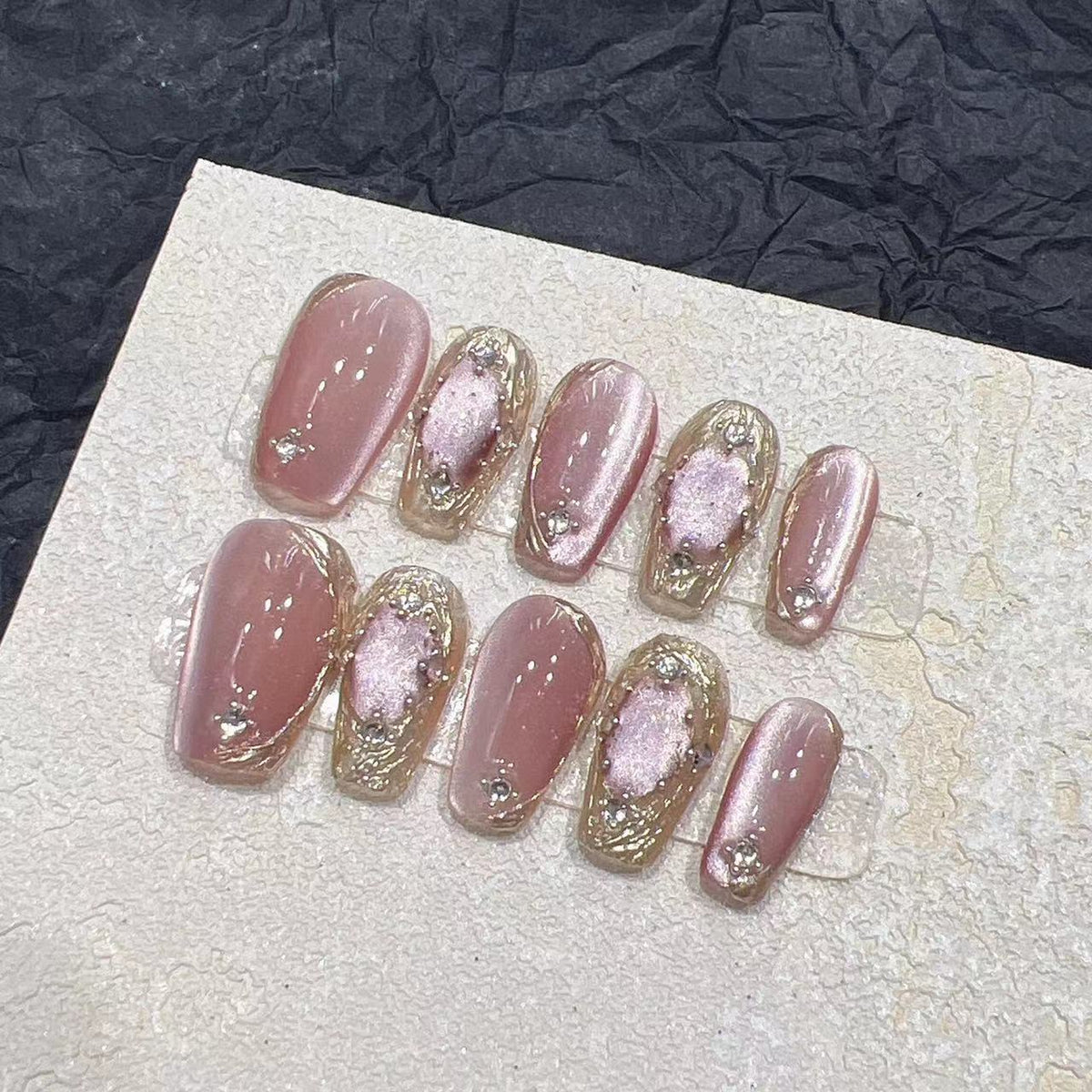 Chic Press-On Nail Art Set Acalora