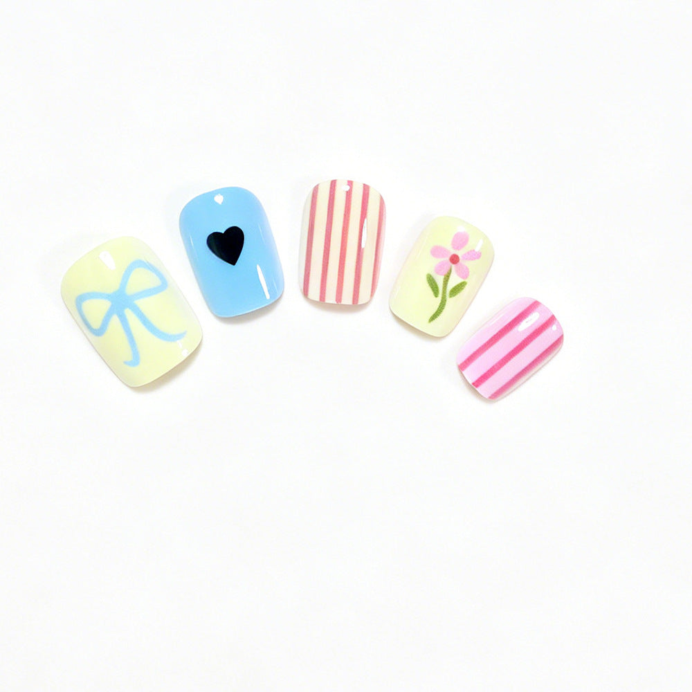 Decorative Nail Art Set with Floral Motifs Acalora