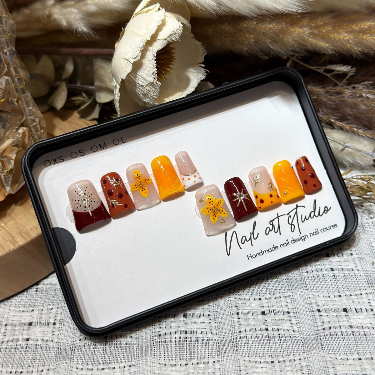 Reusable Press-On Nail Set Acalora