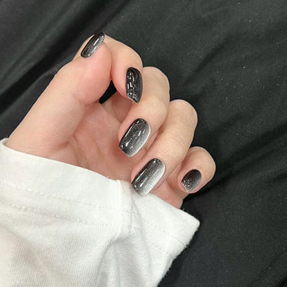 Artifical nail set with glamorous ombre effect and glitter embellishments Acalora