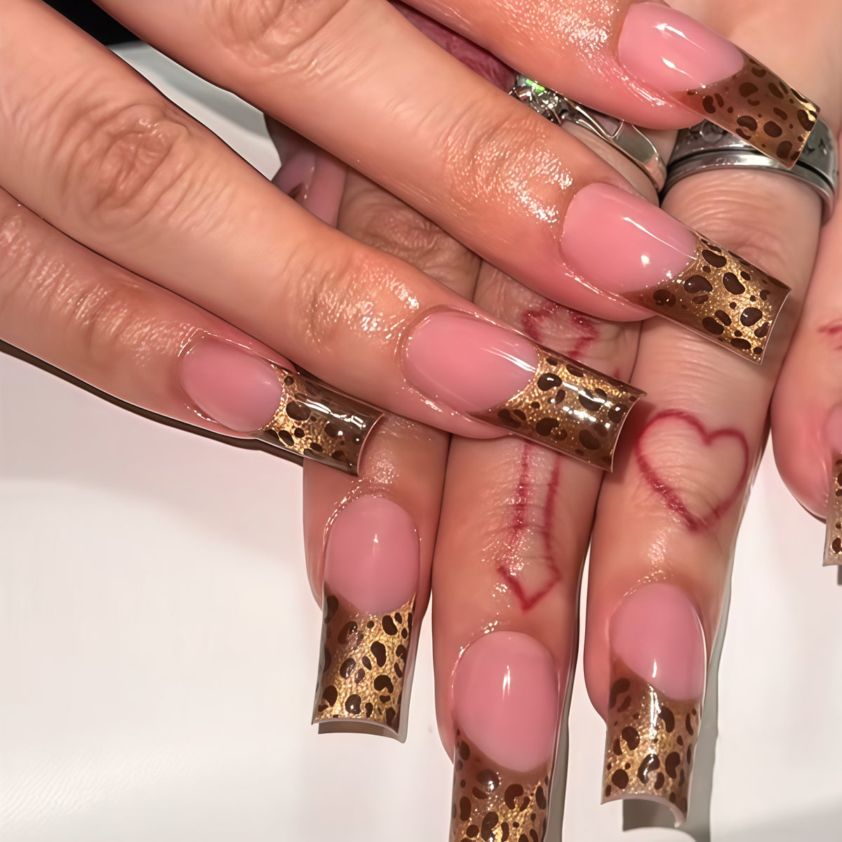 Artistic Animal Print Press-On Nail Extensions Acalora