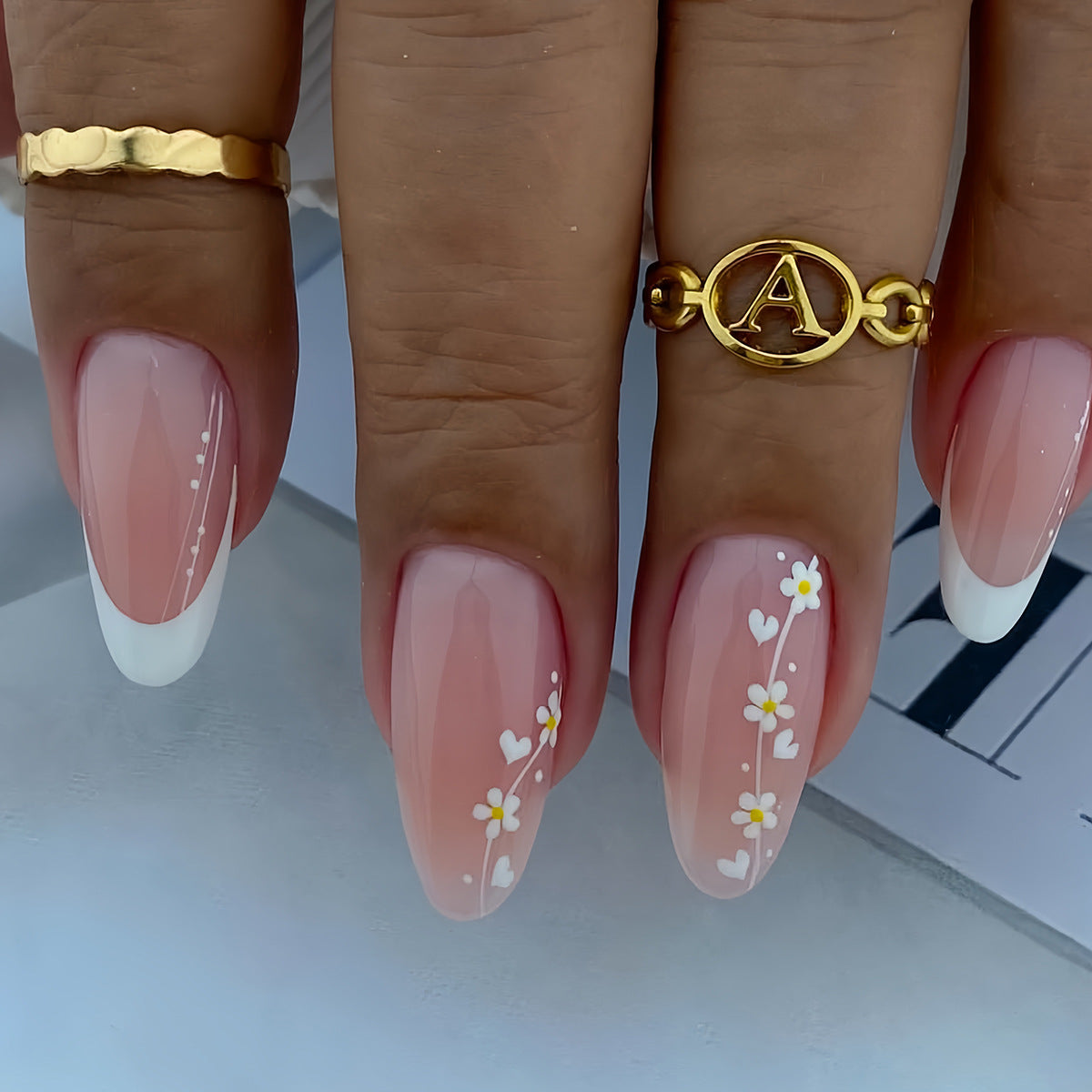 Artistic Floral Gradient Press-On Nail Set Acalora