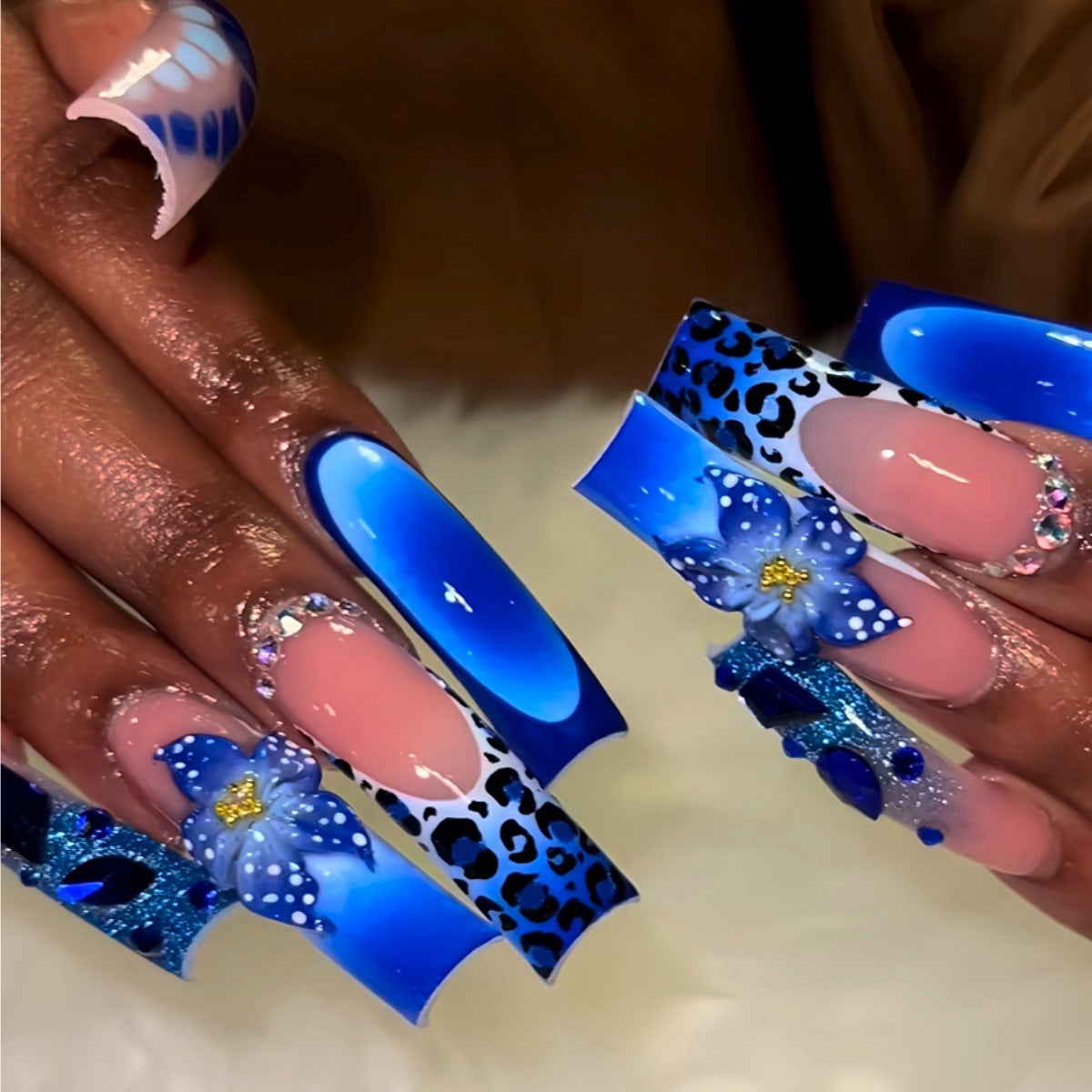Decorative Press-On Nail Art with Floral and Leopard Designs Acalora
