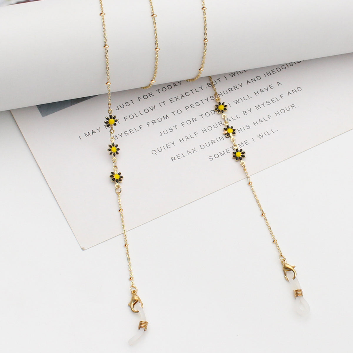 Floral Themed Eyewear Chain Acalora