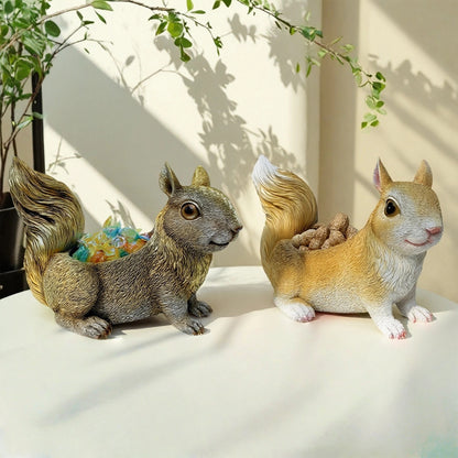 Squirrel-shaped planter Acalora
