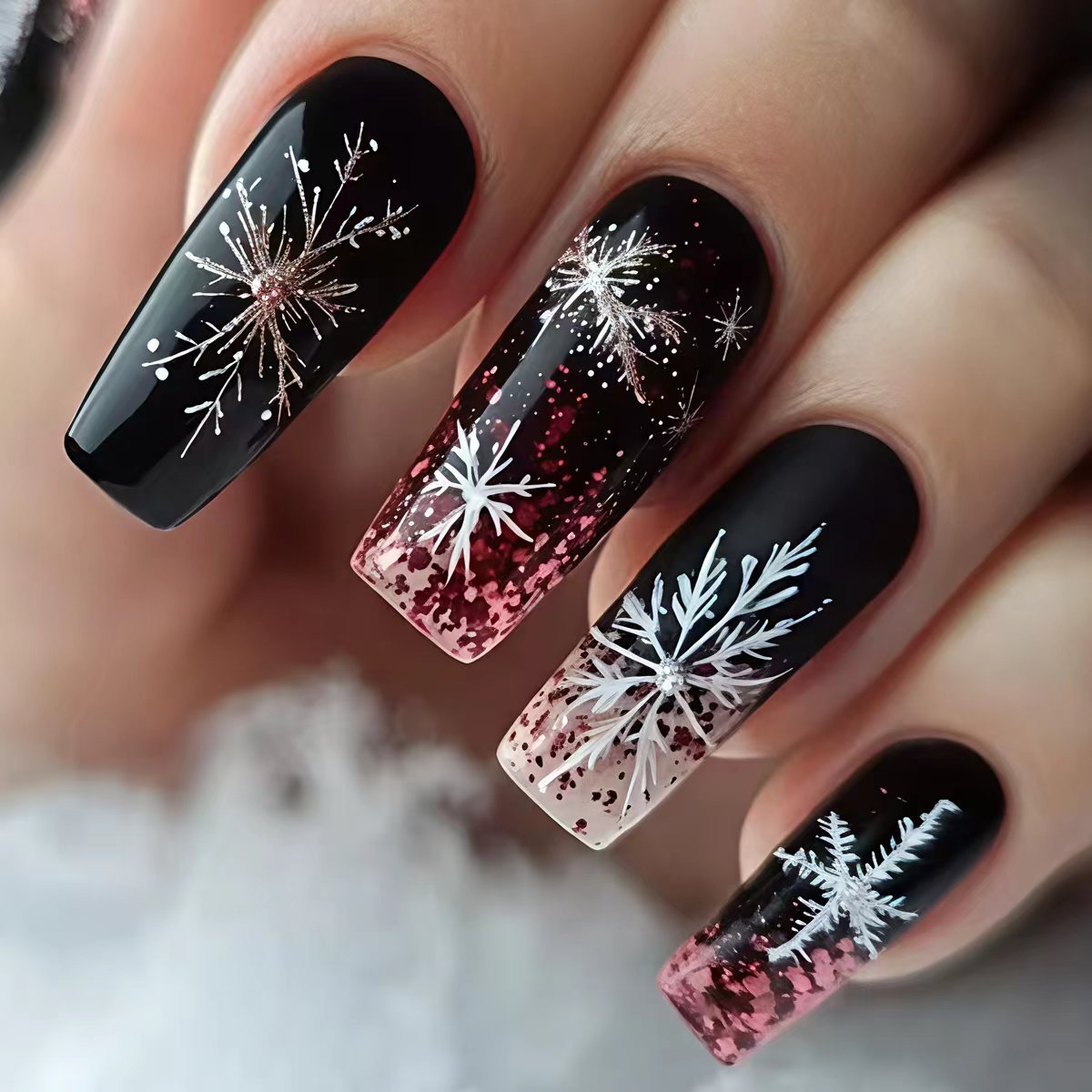 Winter-Themed Long-Lasting Nail Art Acalora