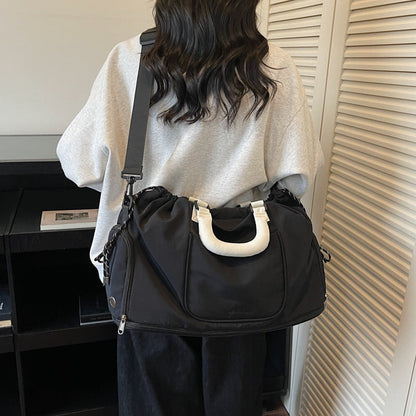 Women's Sport Bag with Practical Compartments and Ergonomic Carrying System Skanto