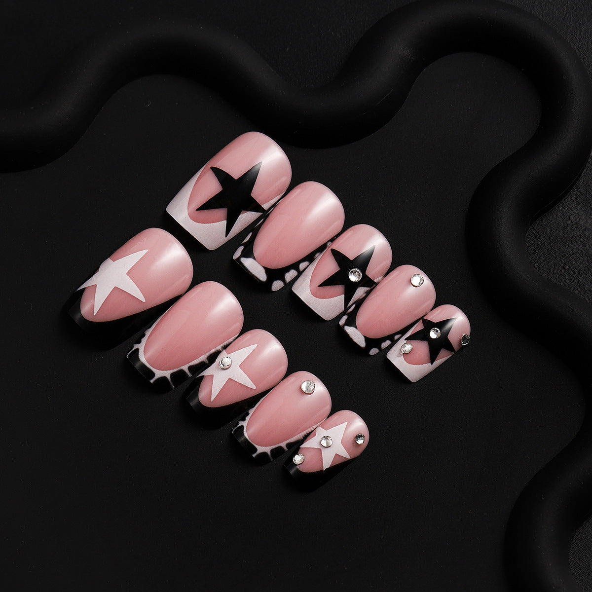 Elegant Artistic Press-On Nail Art Set Acalora