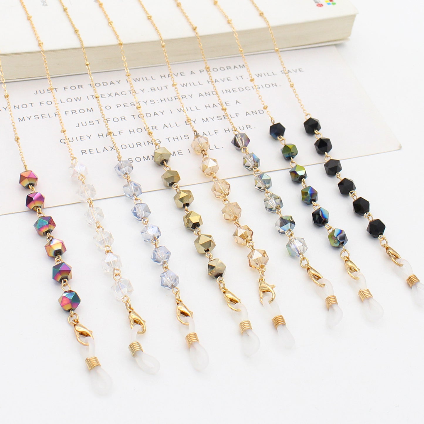 Fashionable Eyewear Chain Acalora