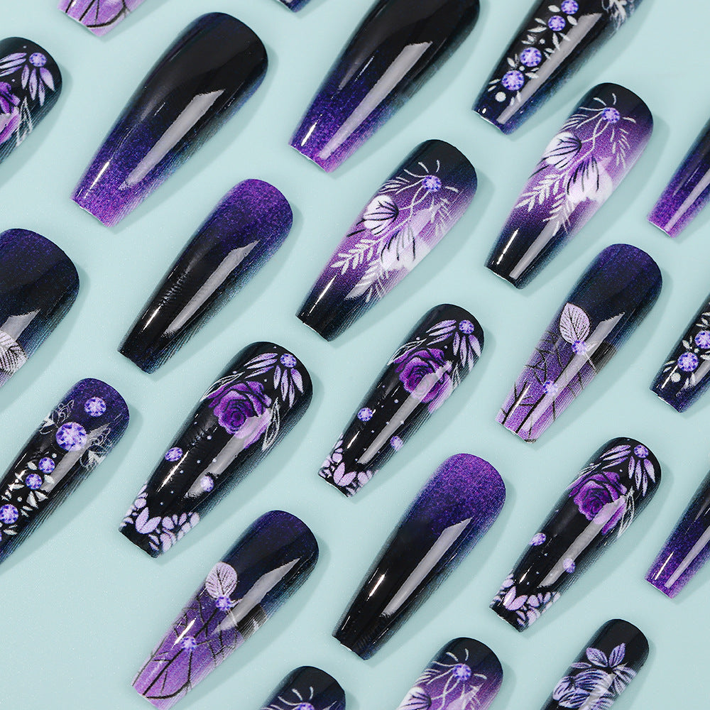 Elegant and creative art nails Acalora