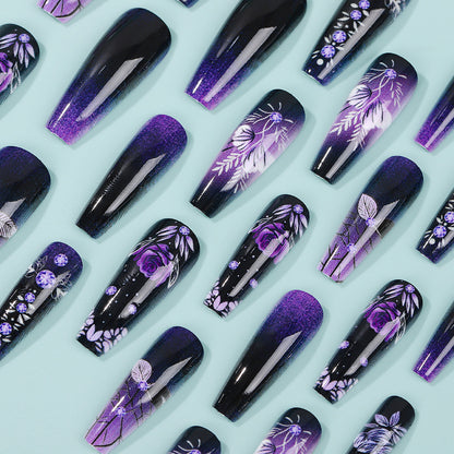 Elegant and creative art nails Acalora
