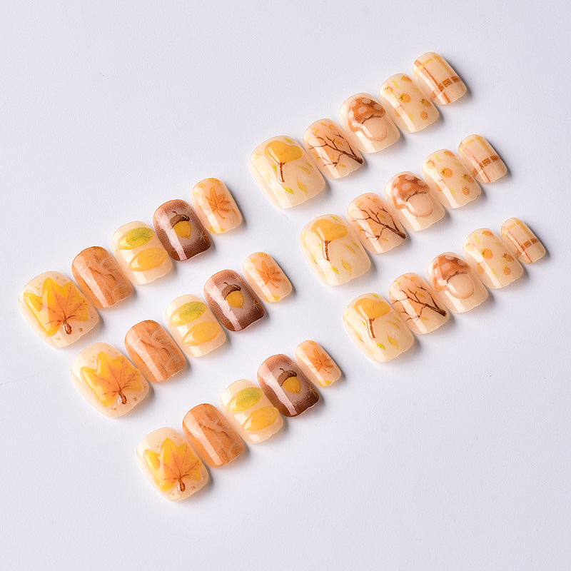 Autumn-Inspired Press-On Nail Art Set Acalora
