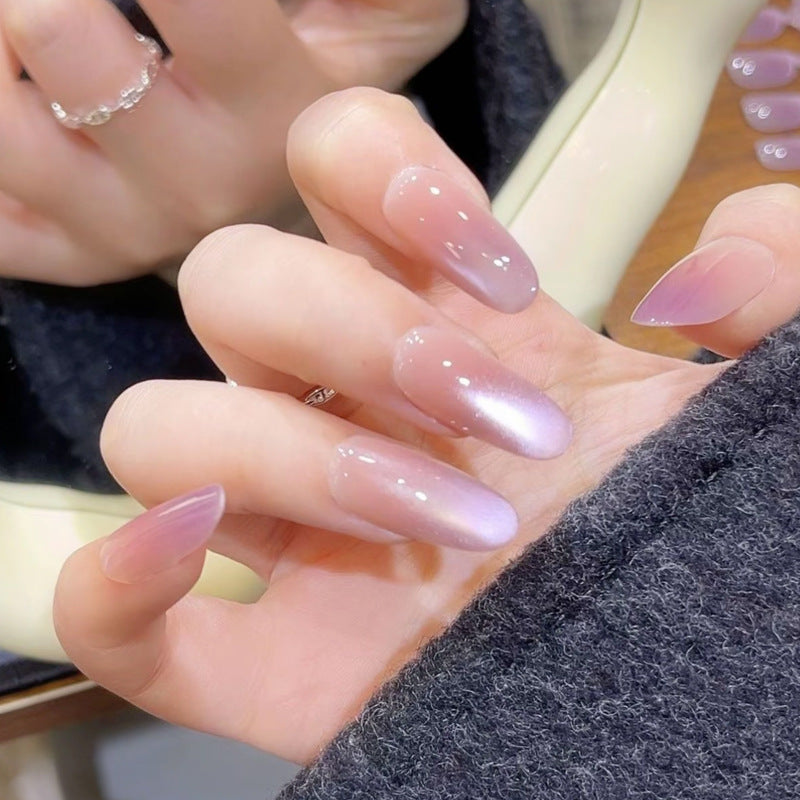Artificial nail set with elegant ombre design and glossy finish Acalora