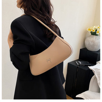 Elegant Curved Handbag Acalora