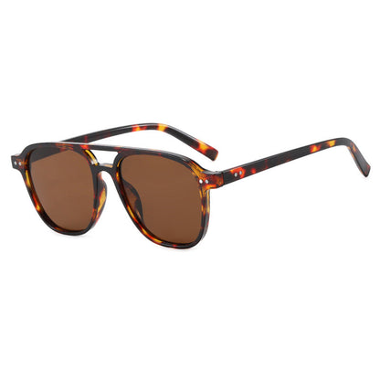 Women's modern square sunglasses with robust design and UV protection Karnz