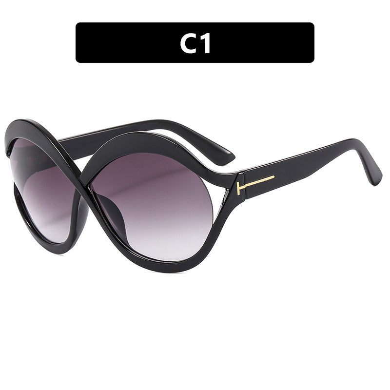 Ladies extravagant shaped sunglasses Bowlift