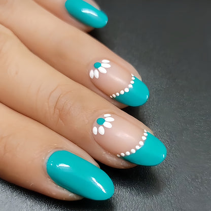 Elegant Floral Accent Nail Art Set Acalora