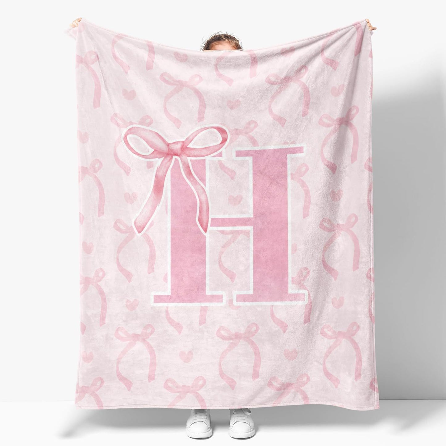 Artistic Butterfly-Inspired Fleece Blanket