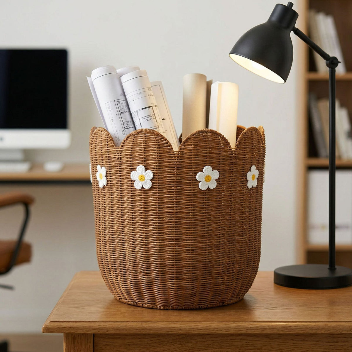 Rattan basket with flower motif Acalora