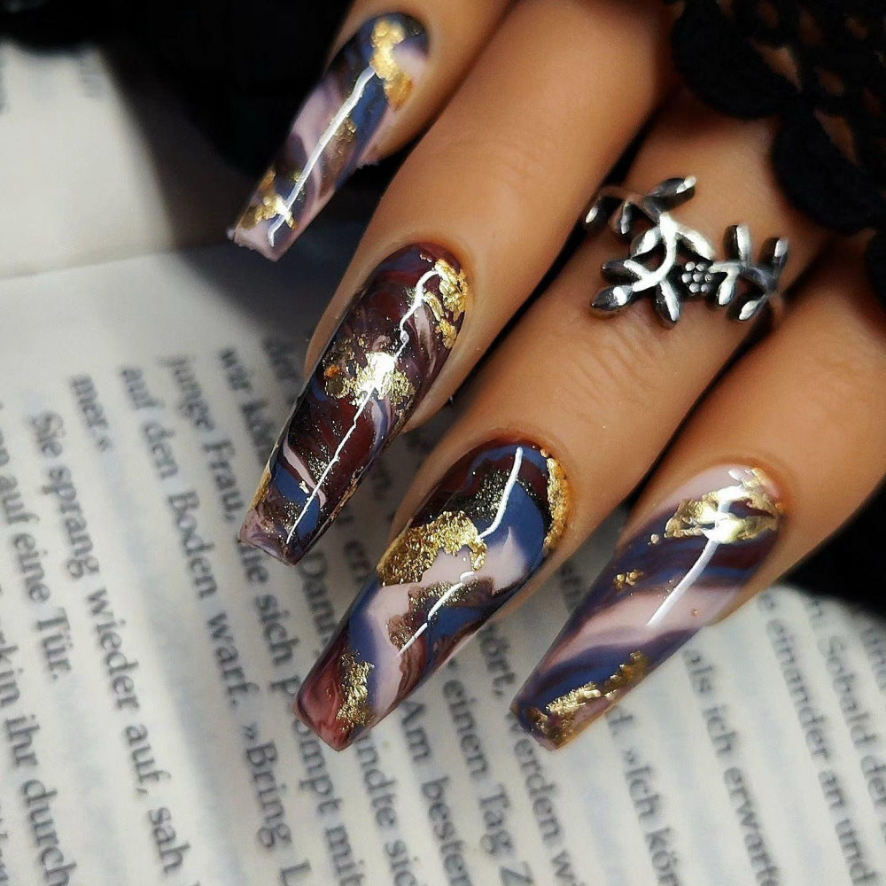 Artificial nails with luxurious design Acalora