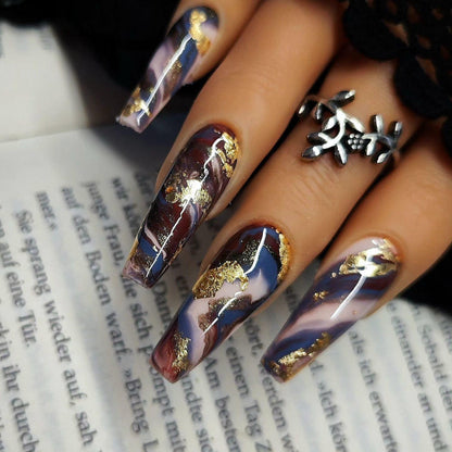 Artificial nails with luxurious design Acalora
