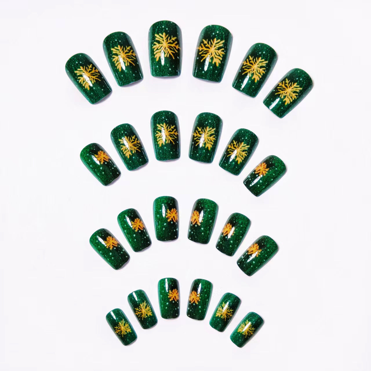 Holiday-Themed Sparkling Nail Art Acalora