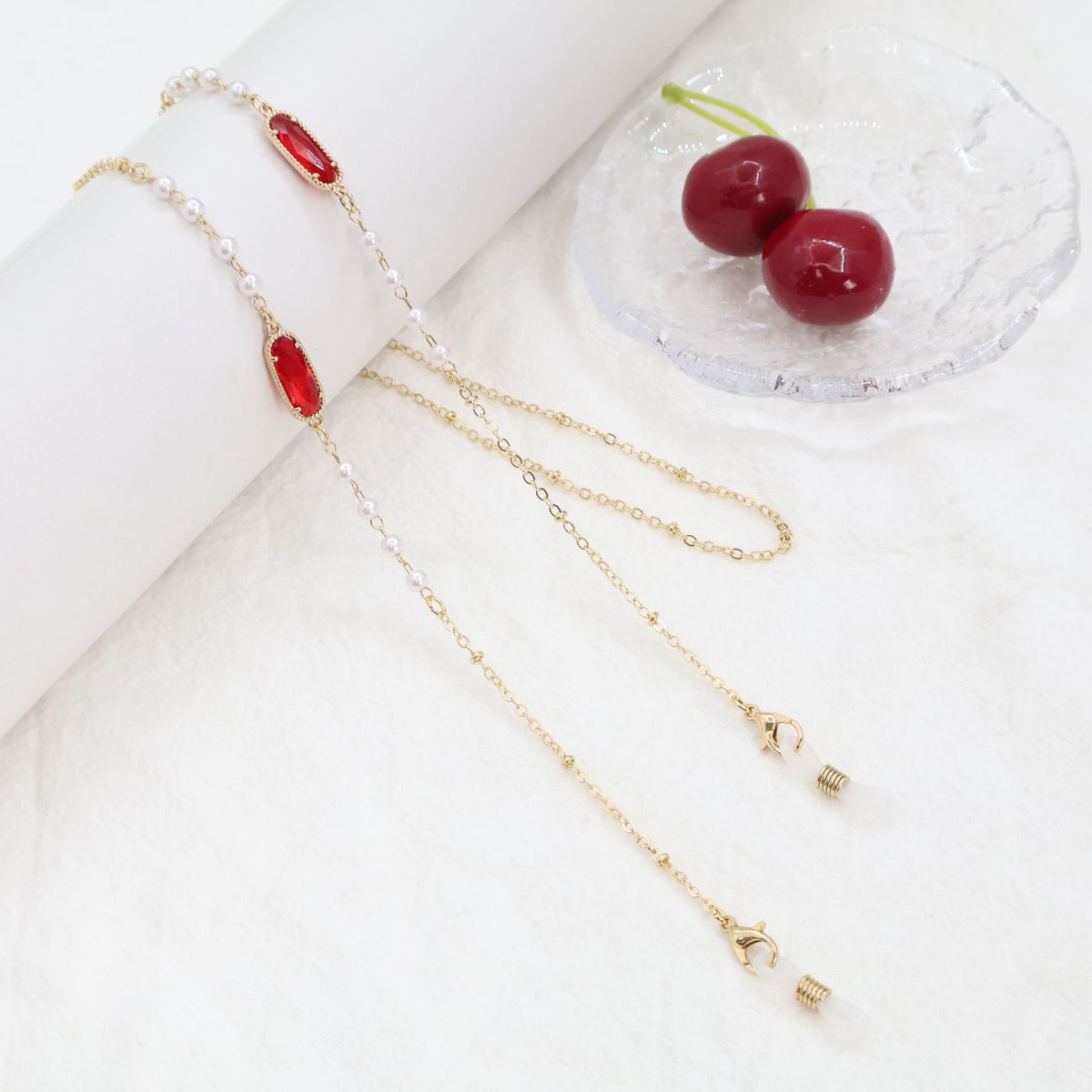 Elegant Eyewear Chain Holder Acalora