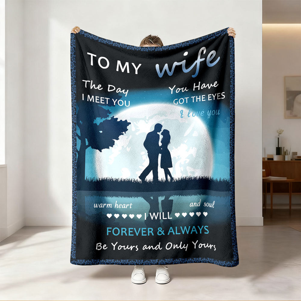 Women's Cozy Fleece Throw Blanket