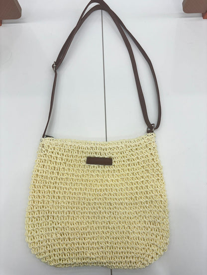 Handwoven shoulder bag with brown leather accent Skanto