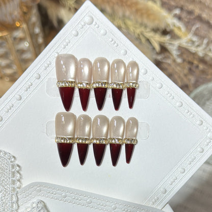 Glamorous Stiletto Press-On Nail Art Set with Gold Accents Acalora