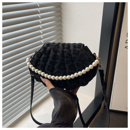Elegant Shell-Shaped Crossbody Bag Acalora