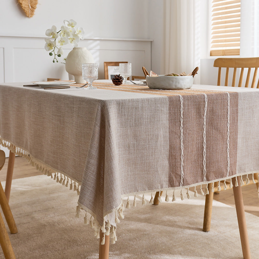 Elegant Dining Table Linen
