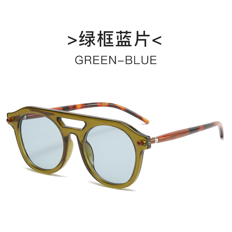 Ladies exclusive sunglasses with striking tortoiseshell pattern and sturdy frame Bowlift