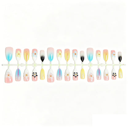 Artificial nail set with floral and glittering decorations Acalora