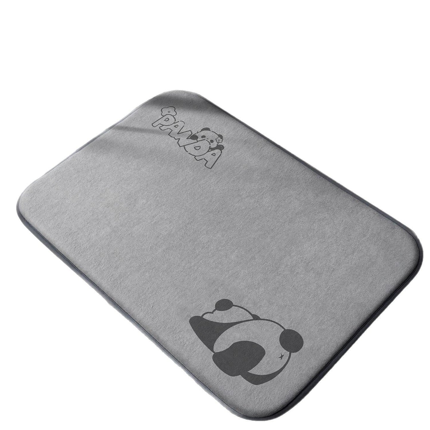 Non-slip bathroom rug with charming design