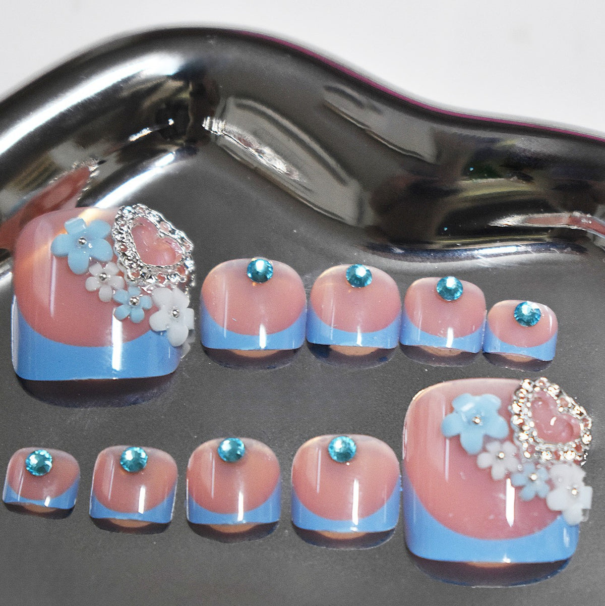 Elegant Nail Art Acalora