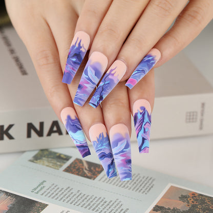 Artificial nails in modern marble design Acalora