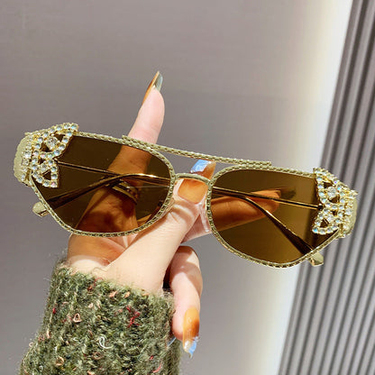 Women's Luxury Sunglasses with Elegant Butterfly Detail Bowlift
