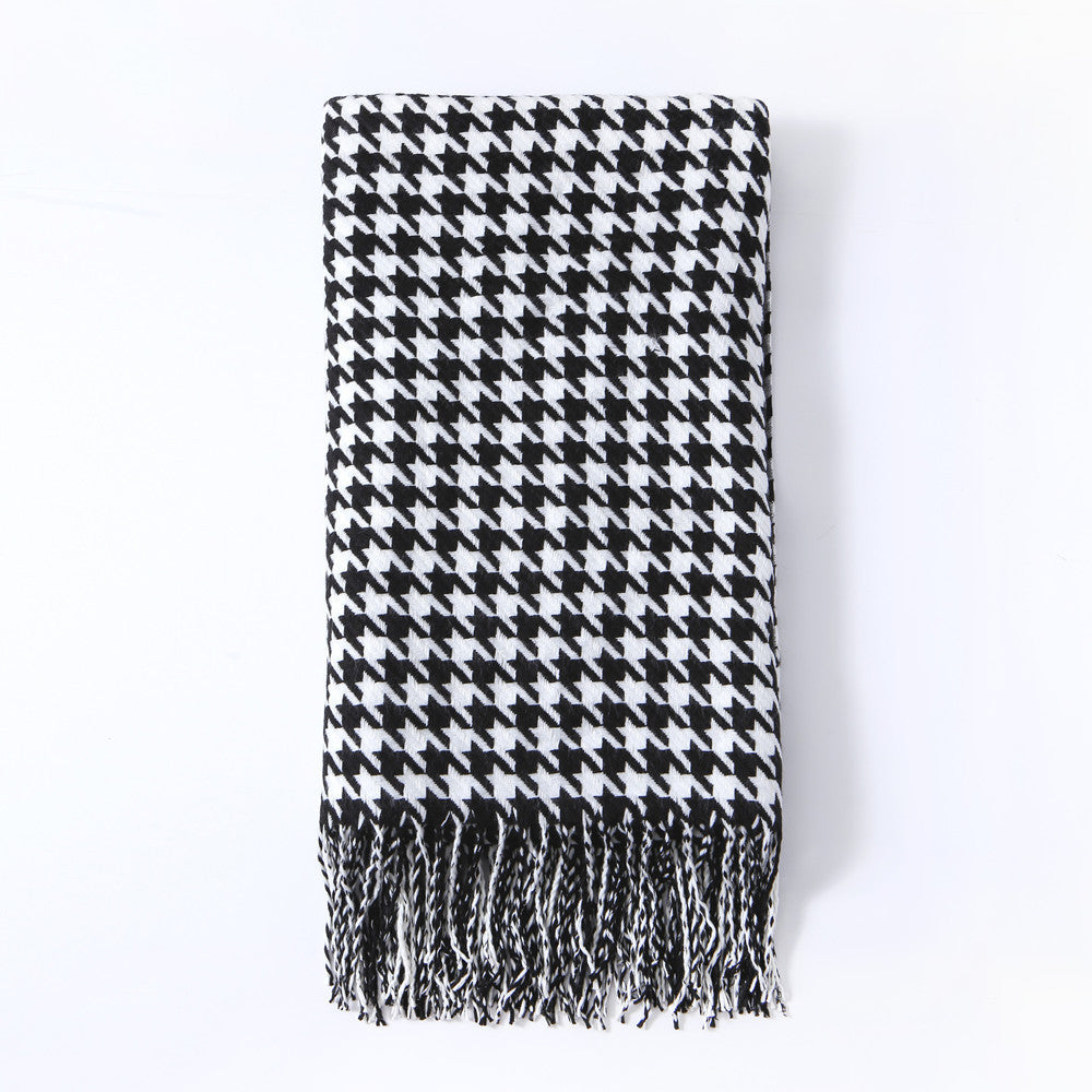 Stylish Houndstooth Pattern Throw Blanket