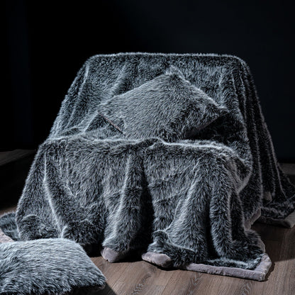 Luxurious Faux Fur Throw Blanket